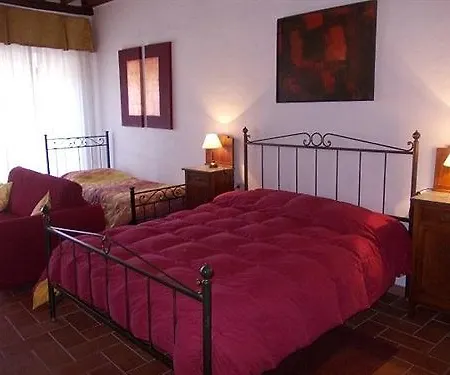 Guest house Casa Aurora 3*